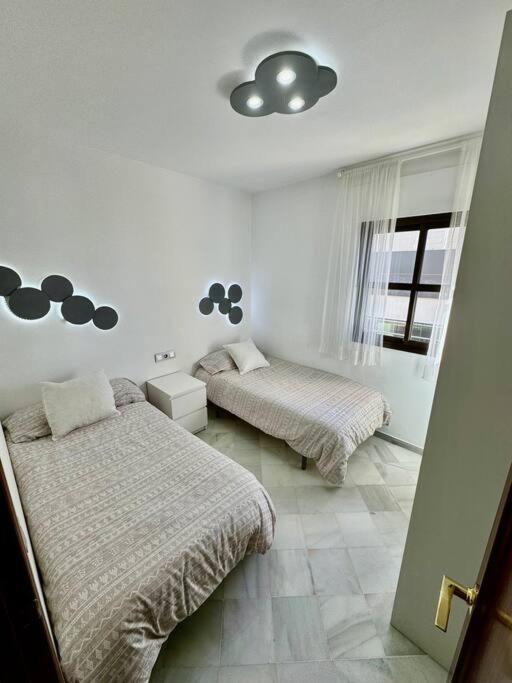 Piso Centrico Y Tranquilo Con Garaje Incluido Apartment ซันลูการ์เดบาร์ราเมดา ภายนอก รูปภาพ